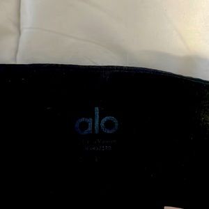 Durable and beautiful Alo yoga pants